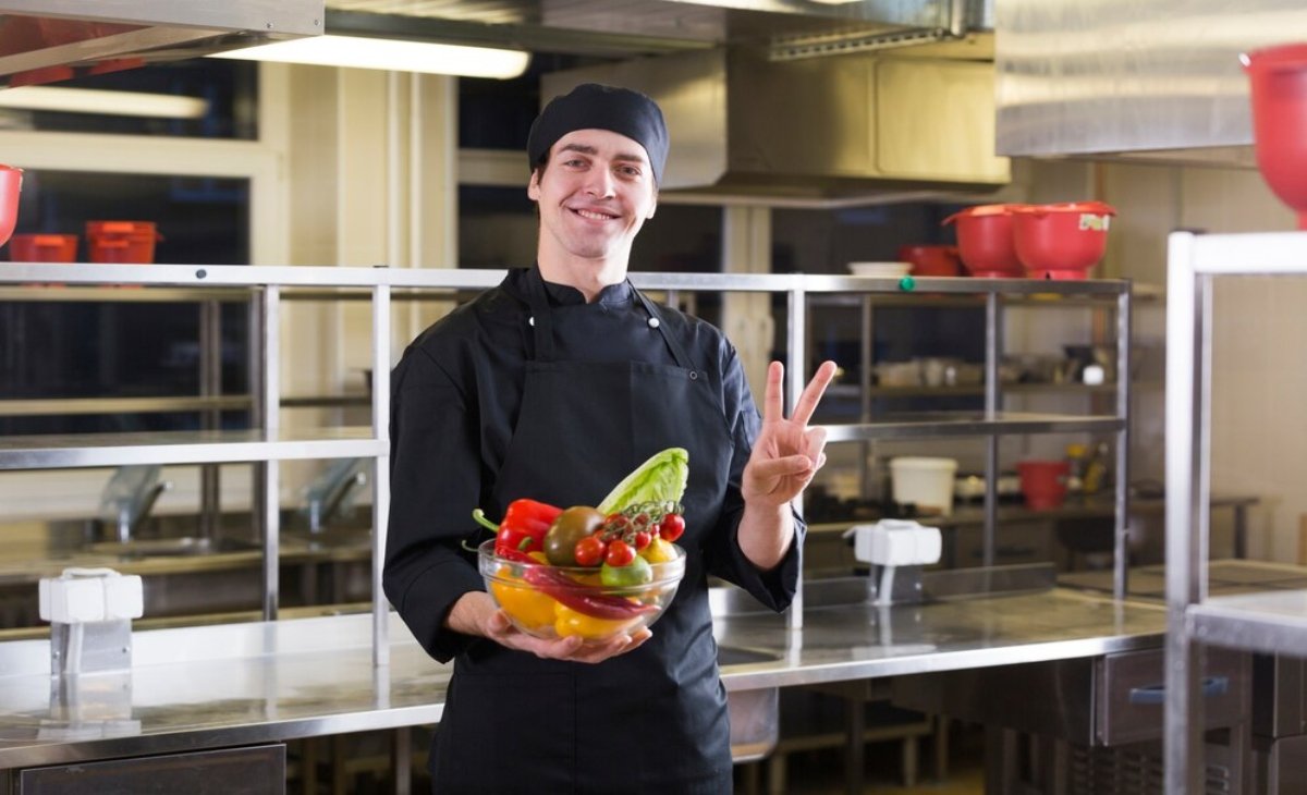 Food Service Helper